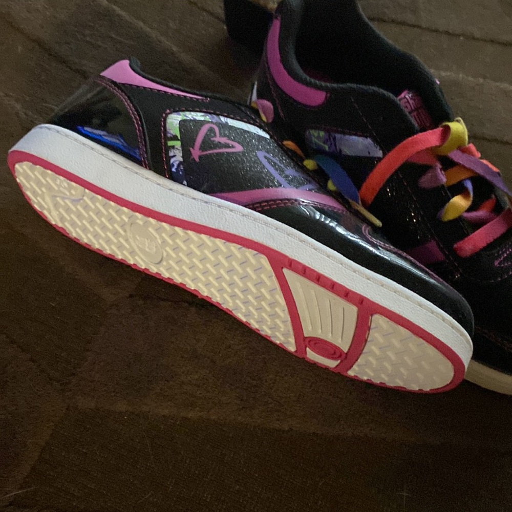 Black Multicolor Shoes - Picture 3 of 5
